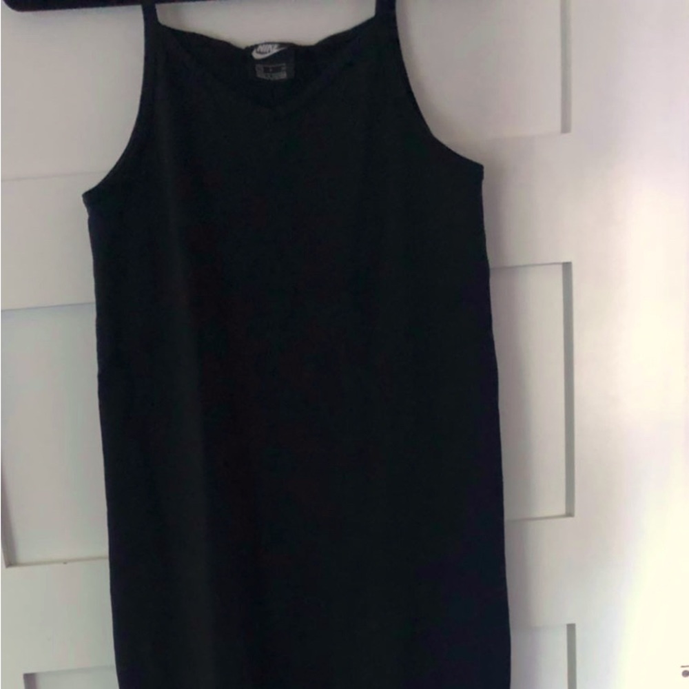 Nike midi dress with side slit. Size small